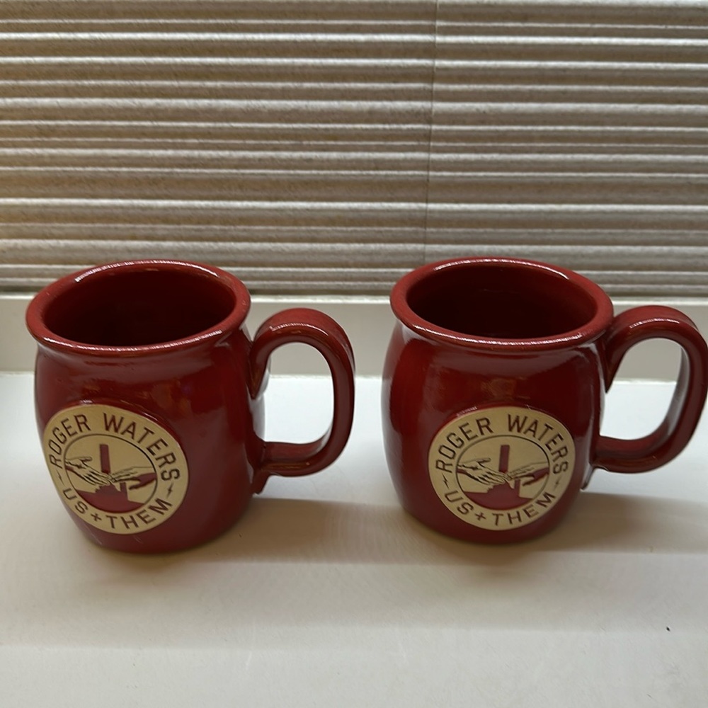 Roger Waters US + Them Music Tour coffee Mug Sold Together